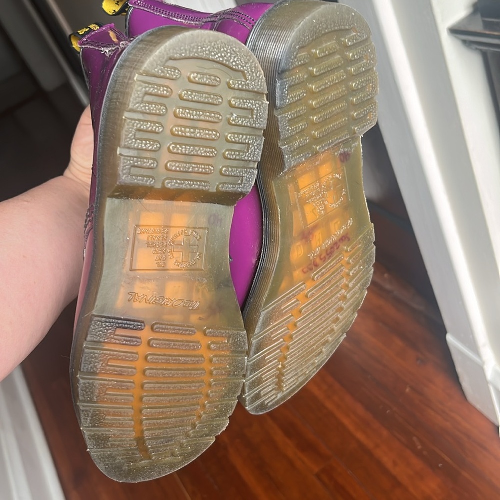 *Brand NEW* Purple Patent Leather Doc Martens Air Ware boots!! - Picture 3 of 4